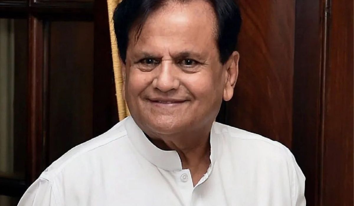 कांग्रेस के सीनियर नेता Ahmed patel के निधन पर भावुक हुए कांग्रेस नेता हार्दिक पटेल।