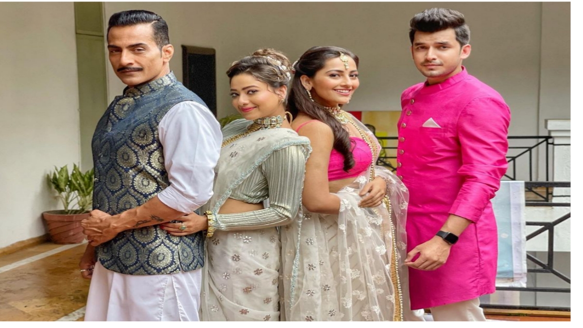 Starplus serial ‘anupama’ में लीड रोल निभा रहे सुधांशू पांडे  (Sudhanshu pandey) पर्दे के पीछे करते हैं खूब मस्ती लेकिन Rupali ganguly नहीं नज़र आती हैं।