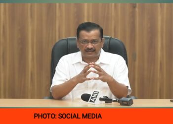 अब दिल्ली आपदा प्रबंधन प्राधिकरण (Delhi Disaster Management Authority) ने शहर में लगी कोरोना पाबंदियों को वापस ले लिया है।