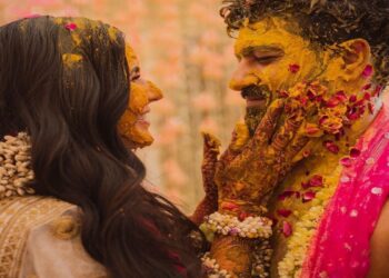 Katrina kaif की इस पोस्ट को 34 लाख से अधिक लोगों ने लाइक किया है वहीं Vicky kaushal की पोस्ट को भी 25 लाख से अधिक लोगों ने लाइक किया है।