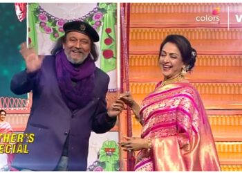 Mithun Chakraborty ने हुनरबाज के सेट पर ड्रीम गर्ल Hema Malini संग किया ड्रीम गर्ल सॉन्ग पर डांस, सोशल मीडिया पर वीडियो वायरल दोनों कलाकारों को रोमैंटिक अंदाज में देखा जा सकता है।
