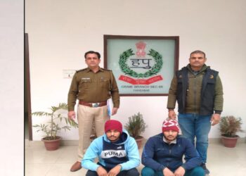 बल्लबगढ़ बाजार में जूता व्यापारी पर जानलेवा हमला करने वाले 2 आरोपियों को क्राइम ब्रांच 65 ने किया गिरफ्तार। पुलिस ने भेजा जेल।