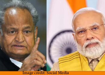 माननीय प्रधानमंत्री श्री नरेन्द्र मोदी जी, आज आप राजस्थान पधार रहे हैं। आपके कार्यालय PMO ने मेरा पूर्व निर्धारित 3 मिनट का संबोधन कार्यक्रम से हटा दिया है इसलिए मैं आपका भाषण के माध्यम से स्वागत नहीं कर सकूंगा अतः मैं इस ट्वीट के माध्यम से आपका राजस्थान में तहेदिल से स्वागत करता हूं।