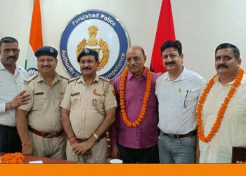 फरीदाबाद पुलिस के 9 पुलिसकर्मियों हुए सेवानिवृत्त, पुलिस आयुक्त ने दी विदाई पार्टी,