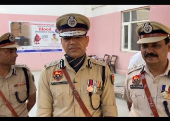 पुलिस आयुक्त राकेश कुमार आर्य ने पुलिस स्मृति दिवस के अवसर पर पुलिस के अमर शहीद जवानों को श्रद्धांजलि देकर किया नमन.