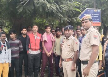थाना सेक्टर-8 प्रबंधक की टीम शहर वासियों को नशा मुक्ति व सामाजिक मुद्दों के प्रति किया जागरूक.